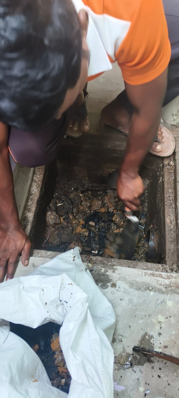 STP / WTP Sludge Cleaning