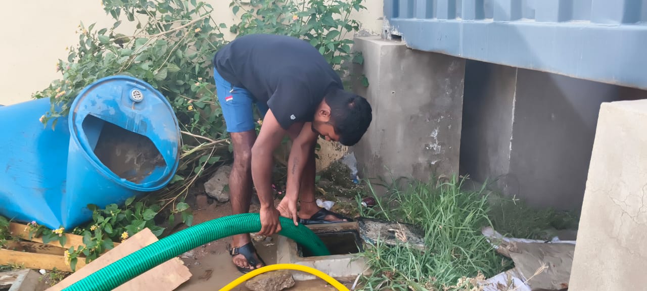Hospital & Hostel Waste Tank Cleaning